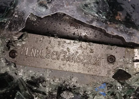 2010 Lincoln Town Car Signature Limited из США, поврежденный, VIN 2LNBL8CV3AX628381